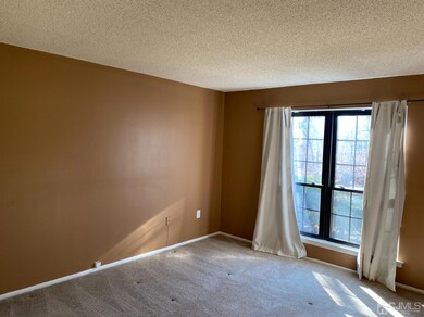 251 Hampshire Ct unit 2251, Piscataway, NJ 08854 - photo 5