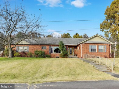 41 Hollenbush Ln, Orwigsburg, PA 17961 - photo 3