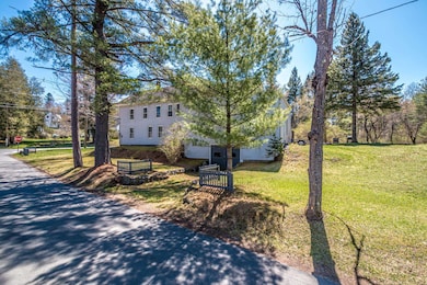 75 Elm St, Whitefield, NH 03598 - photo 4