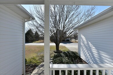 303 Richmond Dr, Jacksonville, NC 28540 - photo 7