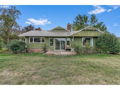 19369 E Highway 26, Mitchell, OR 97750 - photo 6