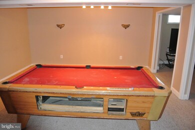 7340 Stoneleigh Ct, Hughesville, MD 20637 - photo 5