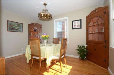 136 Walnut Hill Ln, Havertown, PA 19083 - photo 4