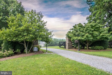 23532 Chase Hollow Ln, Middleburg, VA 20117 - photo 5