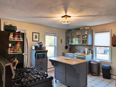 16 Spencer St, Pawtucket, RI 02860 - photo 5