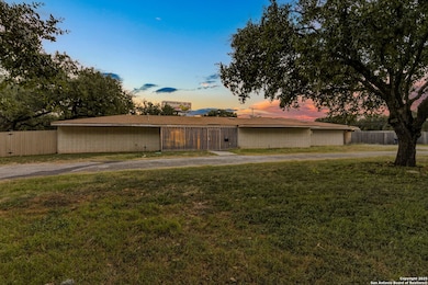 8390 N Verde Dr, San Antonio, TX 78240 - photo 3