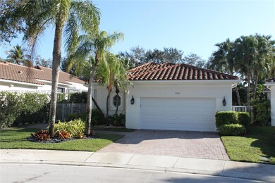 2524 Bay Pointe Ct, Weston, FL 33327 - photo 2