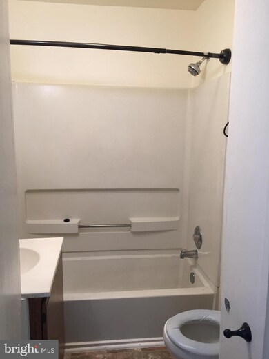 409 S Potomac St, Hagerstown, MD 21740 - photo 2