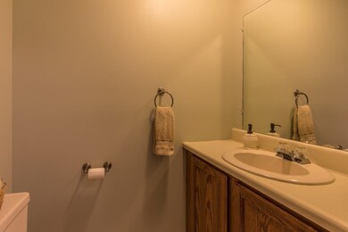 127 Pennacook Dr, Leominster, MA 01453 - photo 6