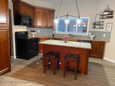 304 Main St, Moosic, PA 18507 - photo 4