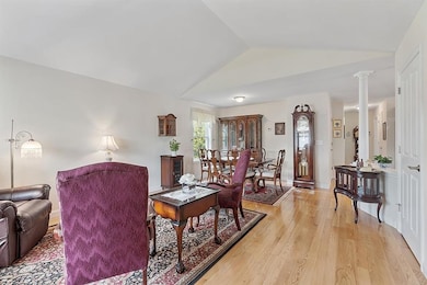 4 Stinson Dr unit 2, Nashua, NH 03063 - photo 3