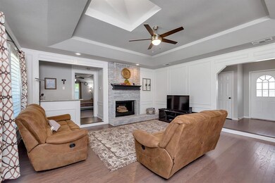 317 Norfolk Ct, Bedford, TX 76021 - photo 5