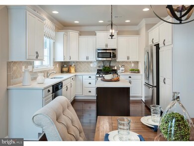 201 Moore Ct, Sellersville, PA 18960 - photo 6