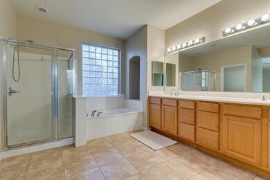Mstr bath