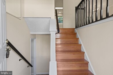 7605 Fallswood Way, Lorton, VA 22079 - photo 7