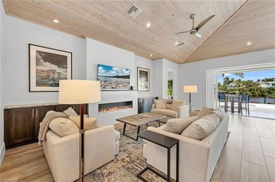 1050 11th St N, Naples, FL 34102 - photo 6