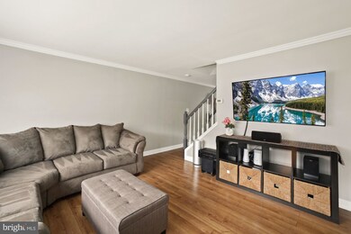 953 Circle Dr, Halethorpe, MD 21227 - photo 7