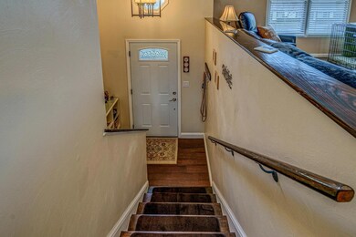 004-337387-338 Elm St 004_8553032