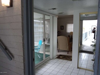 DOOR ENTRYWAY
