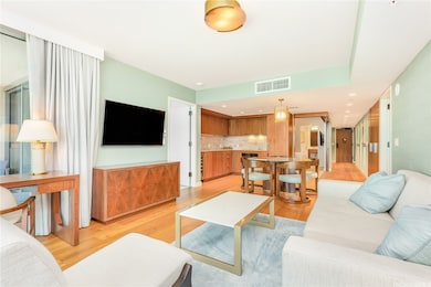 Ritz Carlton Residences Tower II unit 34th Floor, Honolulu, HI 96815 - photo 6