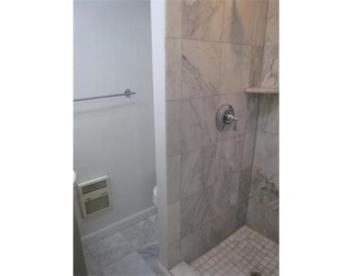164 Endicott St unit 5, Boston, MA 02113 - photo 5