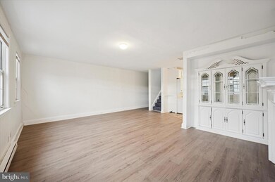 4645 Umbria St unit 3, Philadelphia, PA 19127 - photo 3