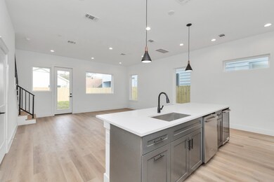 3233 Dixie Dr, Houston, TX 77021 - photo 7