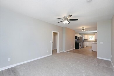 3945 40th St, Des Moines, IA 50310 - photo 7