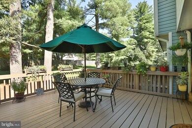 6036 Tree Swallow Ct, Columbia, MD 21044 - photo 3