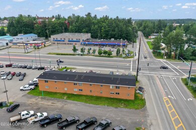photos_high_resolution_02_111_Muldoon_Rd