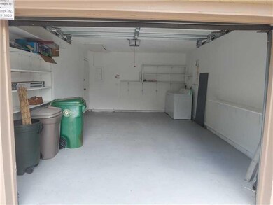Parking Lot/Garage