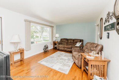 1827LoraineInterior-2