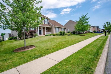 4127 Redbud Dr W, Whitehall, PA 18052 - photo 4