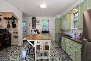 912 Hillwood Ave, Falls Church, VA 22042 - photo 7