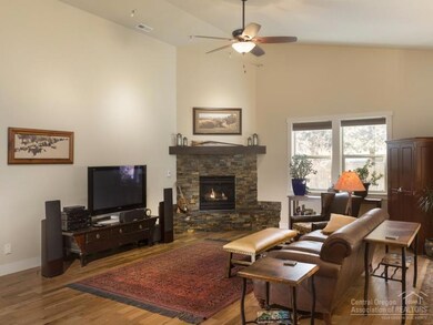 61183 Loy Ln, Bend, OR 97702 - photo 4