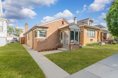 5322 W Addison St, Chicago, IL 60641 - photo 2