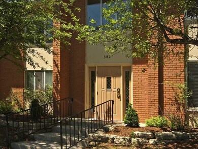 342 Hunters Ln unit D, Carmel, IN 46032 - photo 2