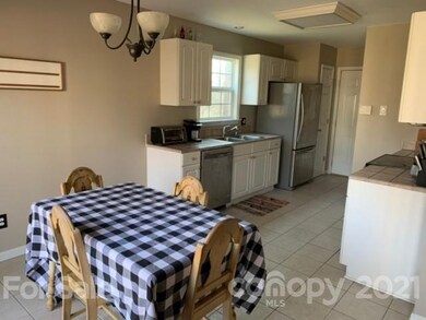 3315 E Broad St, Statesville, NC 28625 - photo 6