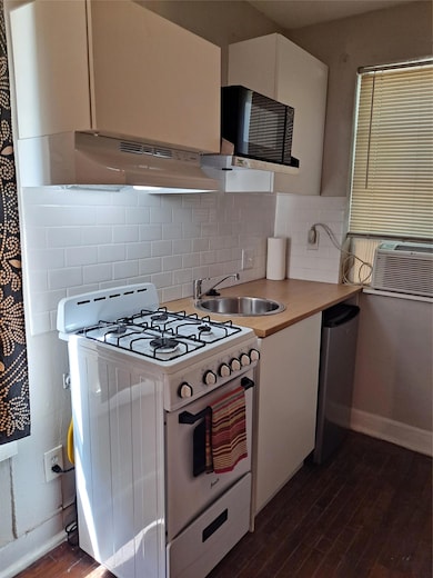 1906 San Gabriel St unit 14, Austin, TX 78705 - photo 6