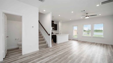 1055 Wheatley Oak Ln, Houston, TX 77091 - photo 2