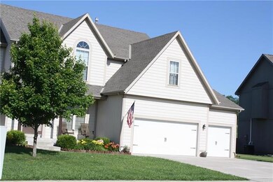 418 River Birch Rd, Raymore, MO 64083 - photo 2