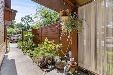 900 SW 62nd Blvd unit H43, Gainesville, FL 32607 - photo 2