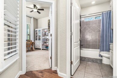 10558 Far Reaches Ln, Helotes, TX 78023 - photo 6