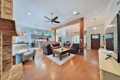 30 N Rain Forest Ct, Spring, TX 77380 - photo 4