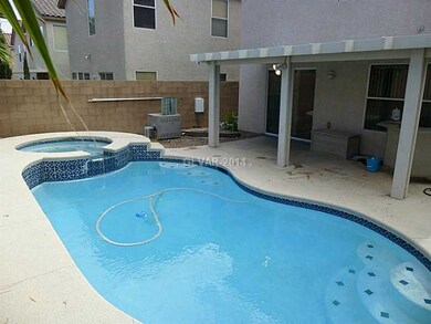 Swimming Pool/Hot Tub/Sauna.