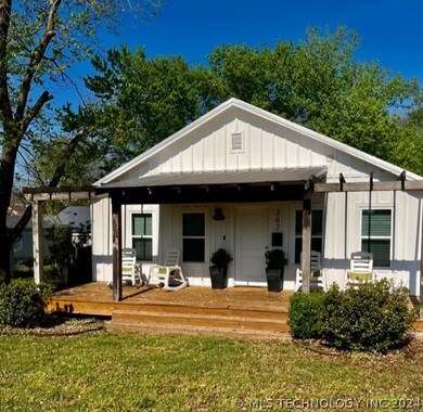 207 N College Ave, Tahlequah, OK 74464 - photo 2