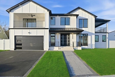 267 Sprucewood Dr, Levittown, NY 11756 - photo 2