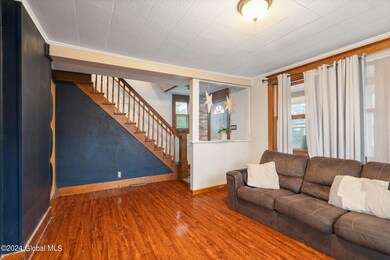 6-web-or-mls-112SMainSt_06