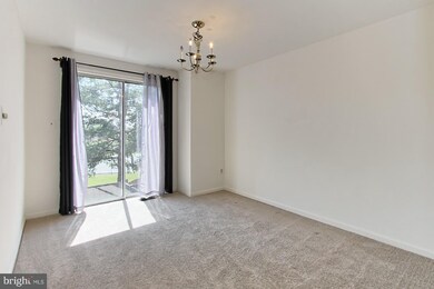 13833 Laura Ratcliff Ct, Centreville, VA 20121 - photo 6