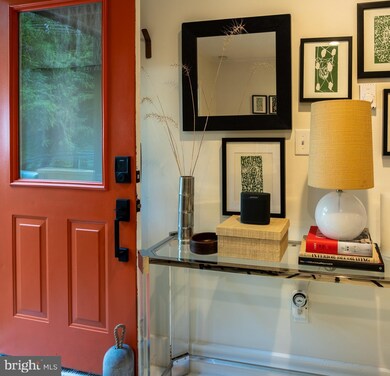 23 E Dark Hollow Rd, Pipersville, PA 18947 - photo 2